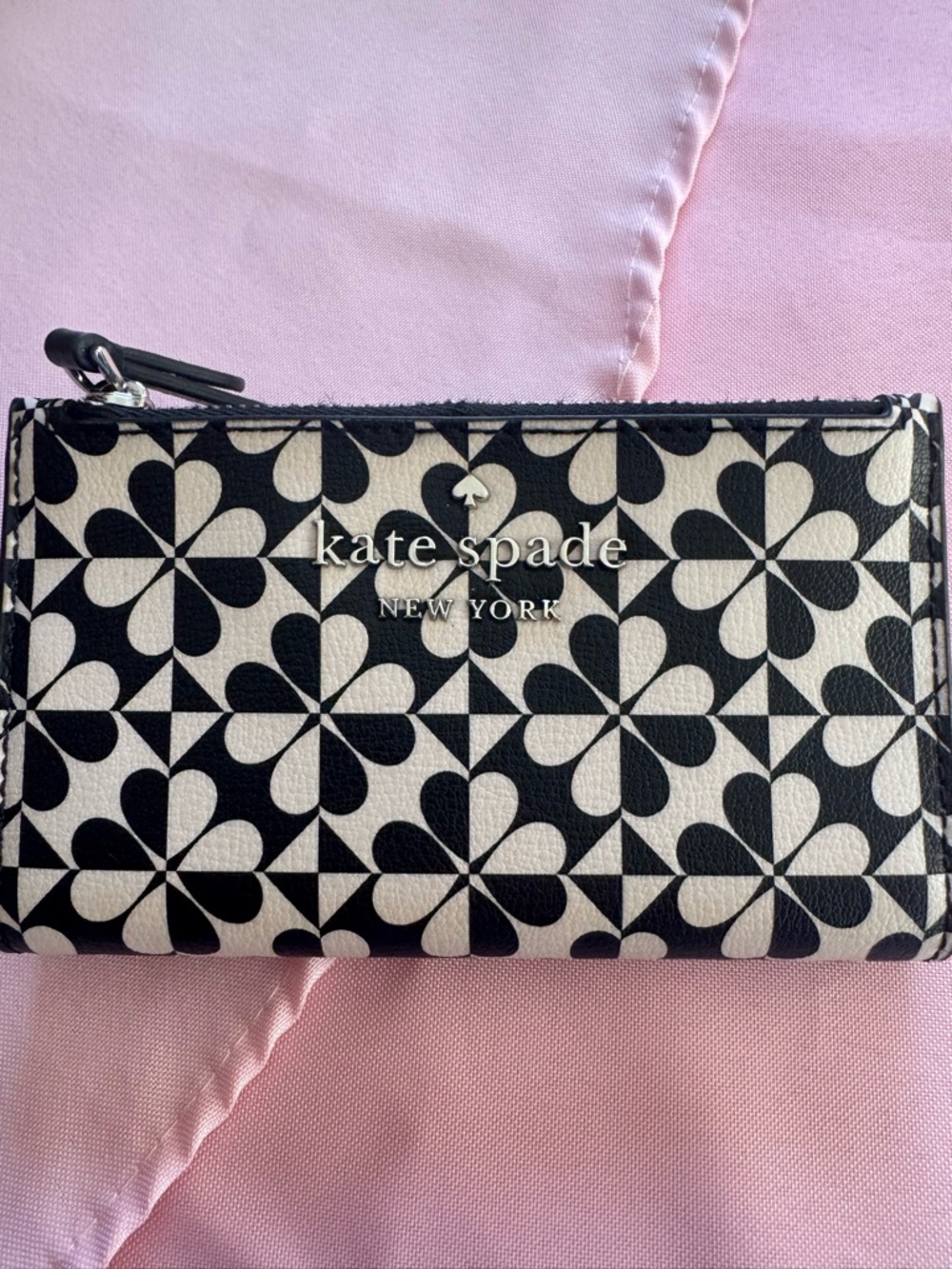 kate spade Black & White Floral Geometric Zip Wallet